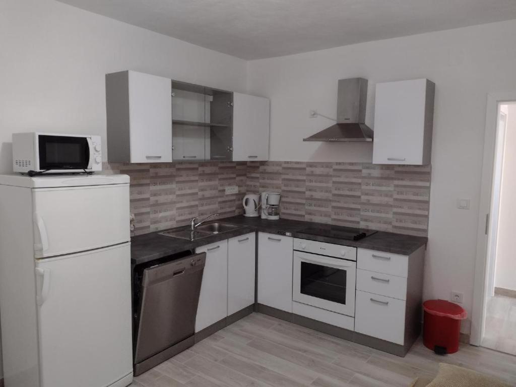 Gordana Apartmani Ljubač Exteriér fotografie